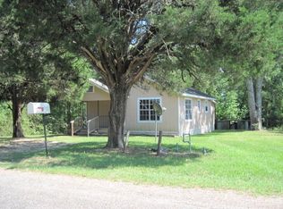 702 Pine St, Purvis, MS 39475