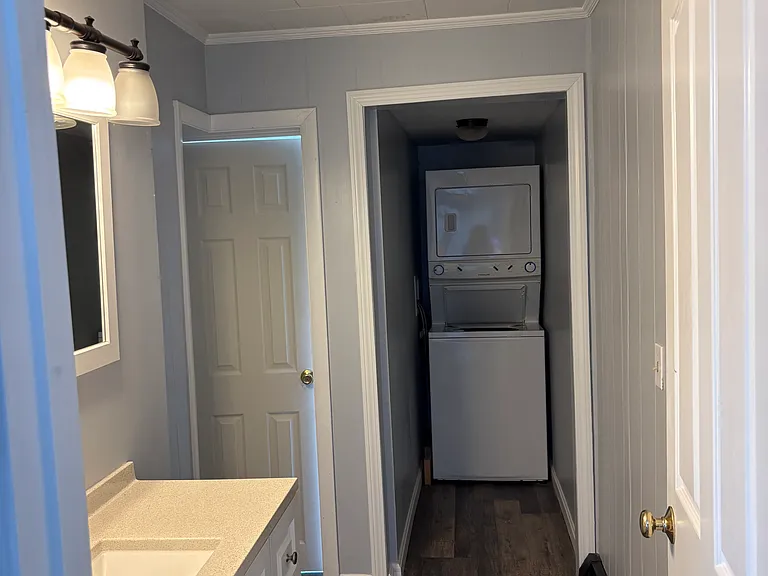84 Pike St #3 — Photo 1