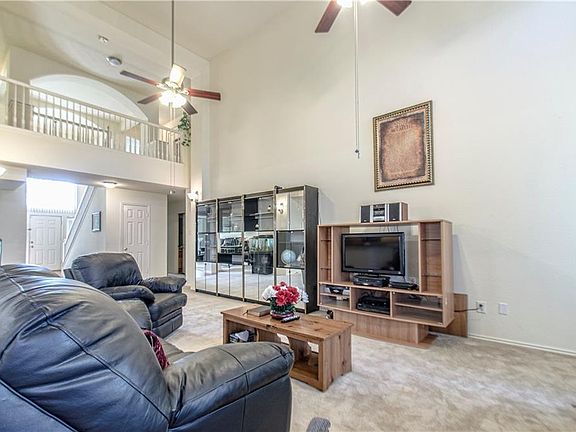 5th image of 1220 Logan Dr