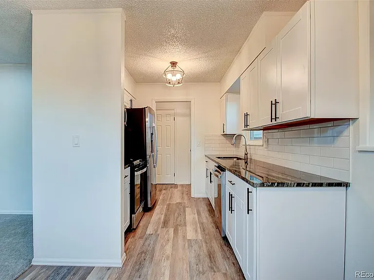 1820 W Jewell Ave — Photo 3