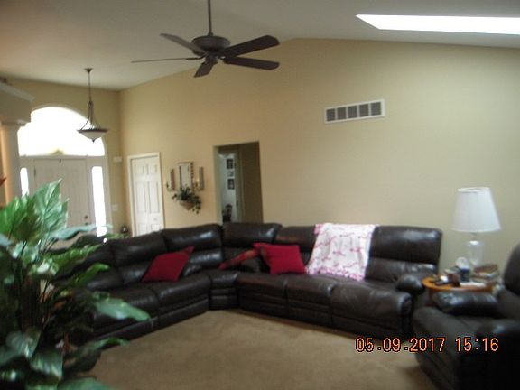 4th image of 57696 White Pine Ct