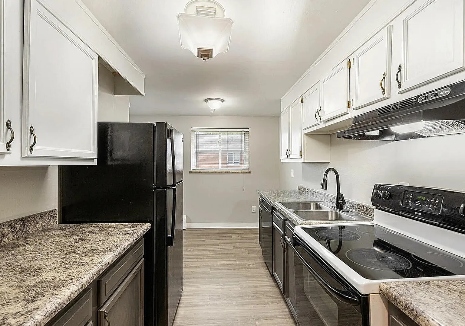 Allison West Apartments — Photo 4