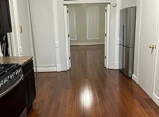 19 Vernon Ave #4, Brooklyn, NY 11206
