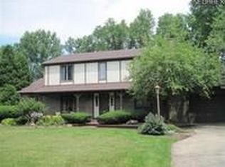 8975 Altura Dr NE, Warren, OH