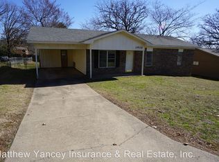1910 N 28th St, Van Buren, AR 72956