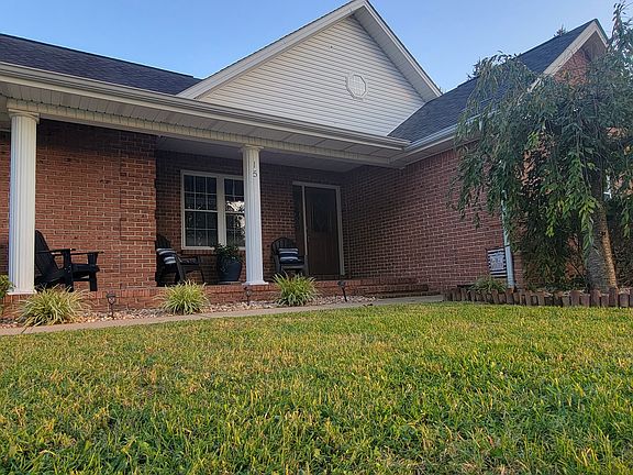 2nd image of 15 Twin Lakes Dr