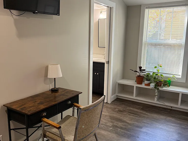 1012 Union St — Photo 12