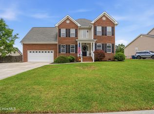 608 Stagecoach Dr, Jacksonville, NC 28546
