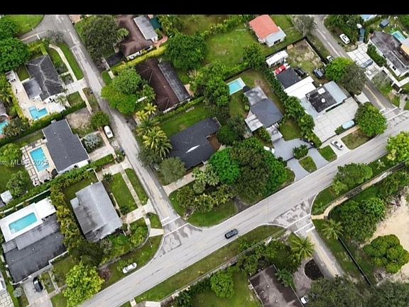 2nd image of 5191 SW 67th Ave