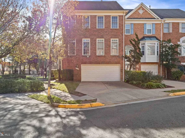 6217 Clara Edward Ter, Alexandria, VA 22310