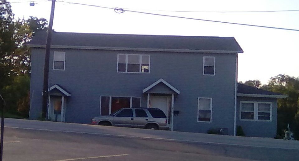 1st image of 819 NE Main St