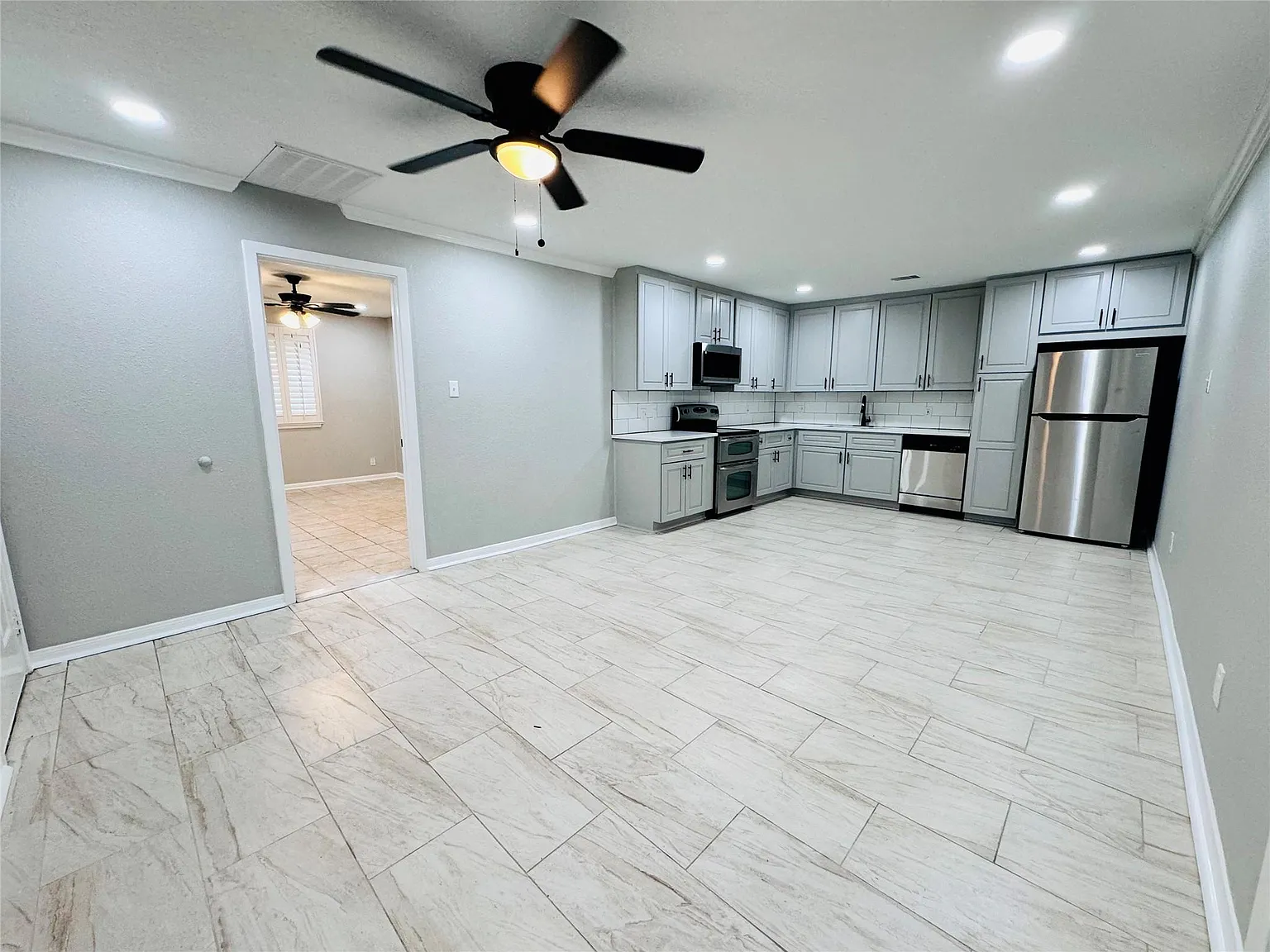2 bed, 2.0 bath, $1,700 — Photo 4