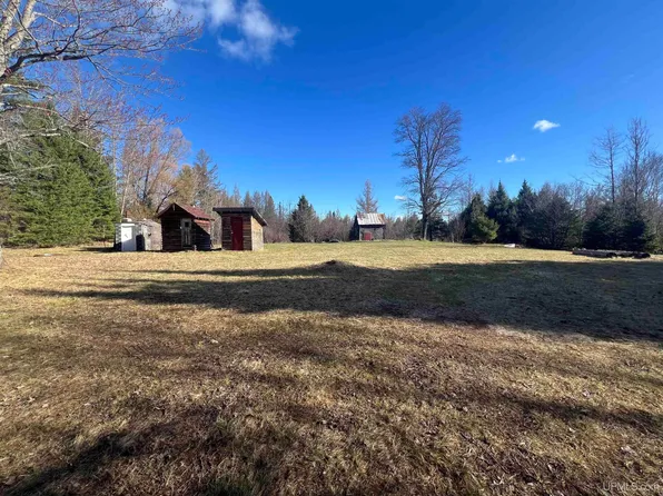 3250 W County Road 565 Rd, Negaunee, MI 49866