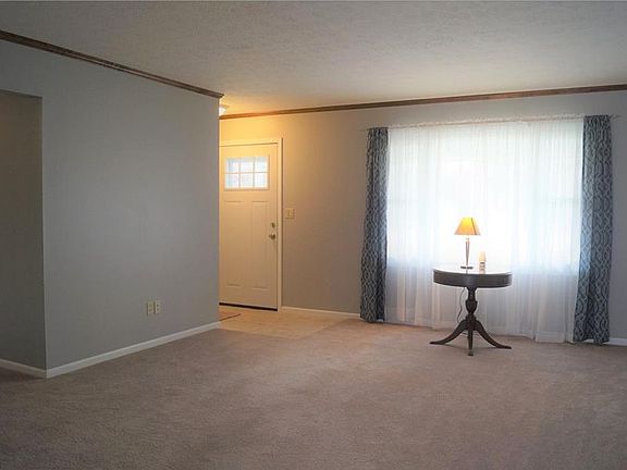 2nd image of 8173 Clifton Ct