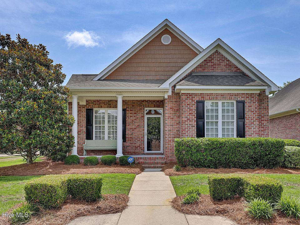 1st image of 1301 Kingfisher Court