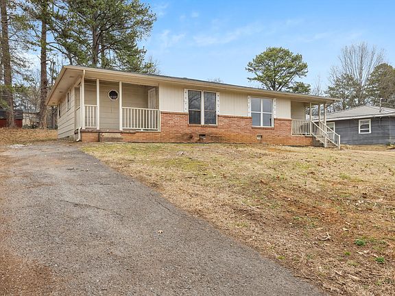 2nd image of 722 Shelly Ln