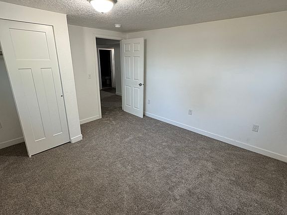 3rd image of 3780 W Moreland Cir