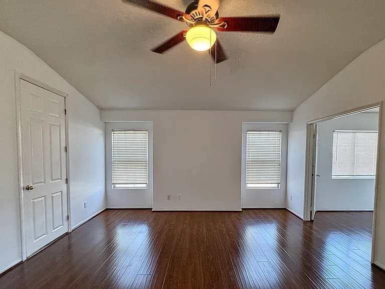 7637 Tuscany Pl — Photo 15