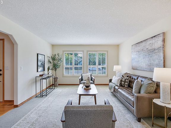3rd image of 14614 SE Creekside Dr