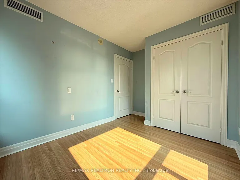 188 Doris Ave #803 — Photo 19