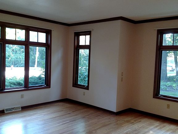 2nd image of 2306 E Edgewood Ave #2306