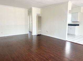 Bright 2 bed 1 bath in Pacific Beach, San Diego, CA 92109