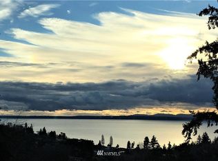 933 NW Richmond Beach Rd, Shoreline, WA 98177