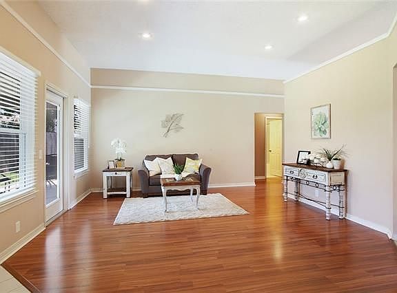 4th image of 46 Oakley Dr