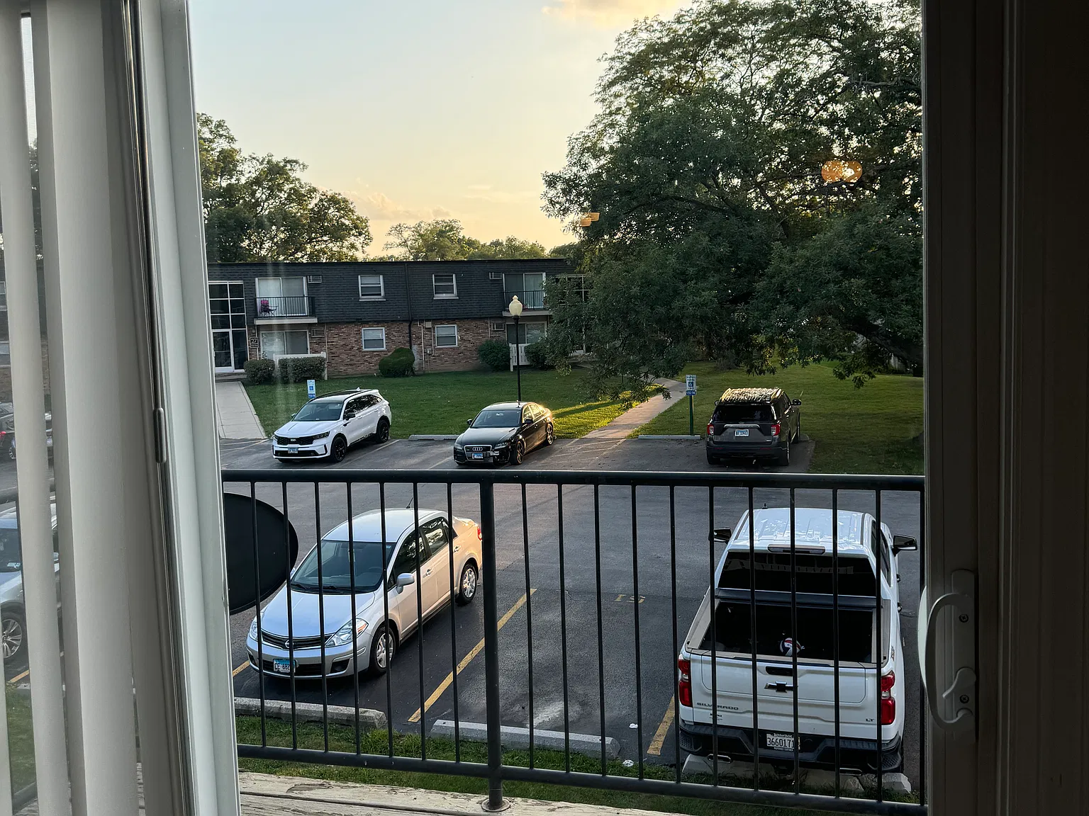 1 bed, 850 sqft, $1,450 — Photo 3