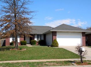 2419 W Rockwood St, Springfield, MO 65807