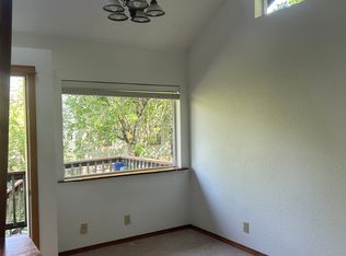 (Undisclosed Address), Eugene, OR 97405