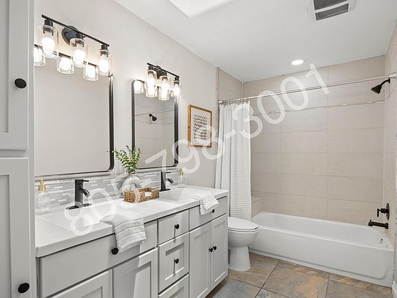 4th image of 148 N Arnaz St #A