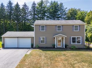 50 Dublin Heights Rd, Penfield, NY 14526