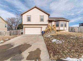 2904 Valley Dr, Junction City, KS 66441
