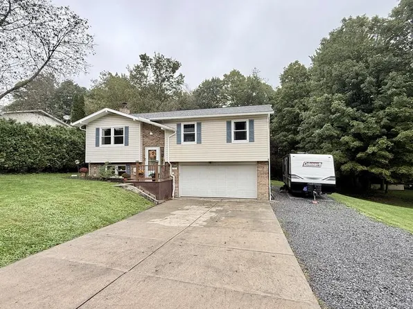 701 Park Ave, Windber, PA 15963