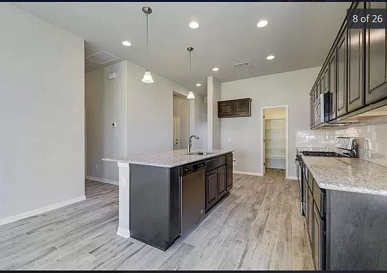 816 Centerra Hills Cir — Photo 8