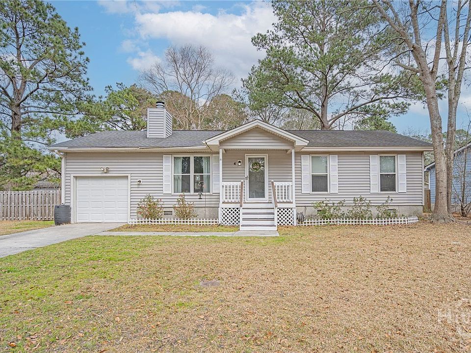 1st image of 4 Cambridge Court