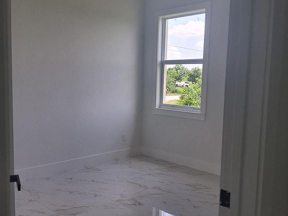 5th image of 546 Pachman Circle
