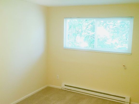 5th image of 423 11th Ave E APT 08