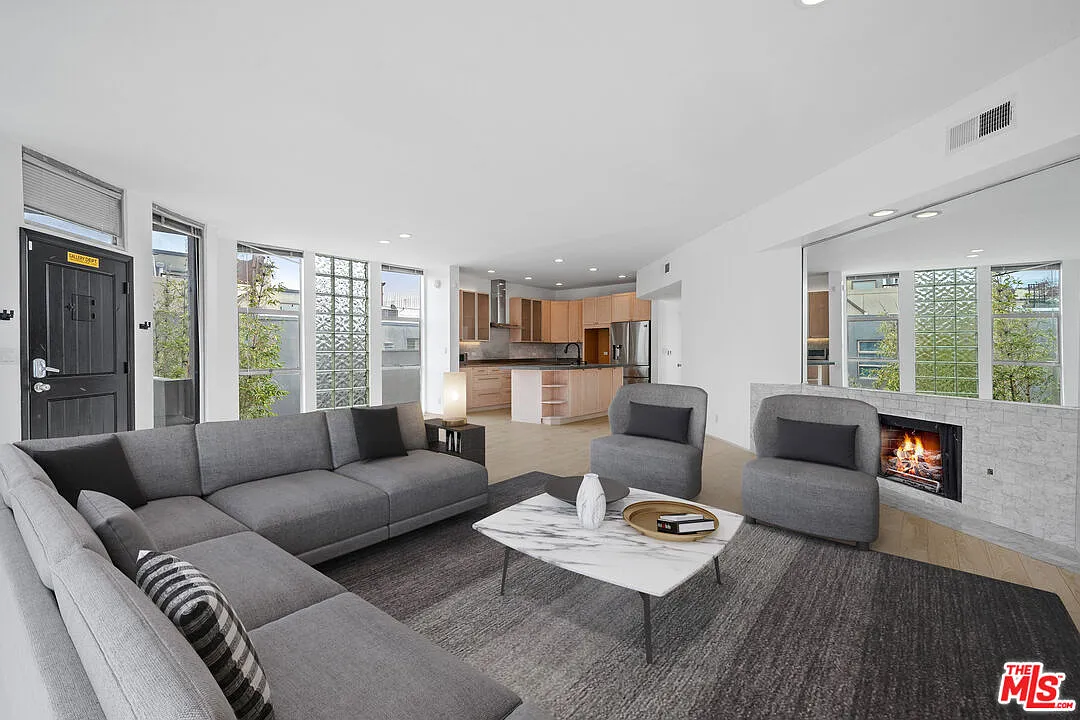 3 bed, 2.0 bath, 1832 sqft, $10,201 — Photo 1