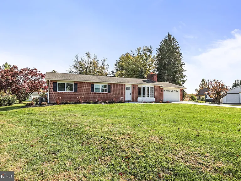 313 Windsor Ct — Photo 78