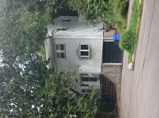 79 Dale St, Brookline, MA 02467