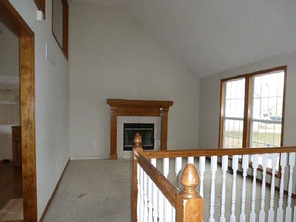 2nd image of 611 Pinkston Ave