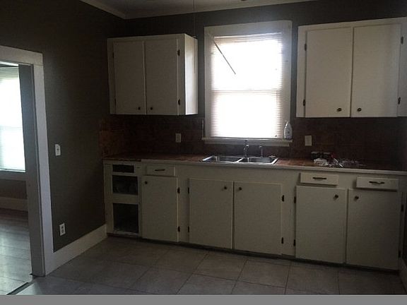 4th image of 615 Dabney St