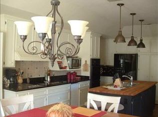 16 Isbell Ln, Greenville, SC 29607