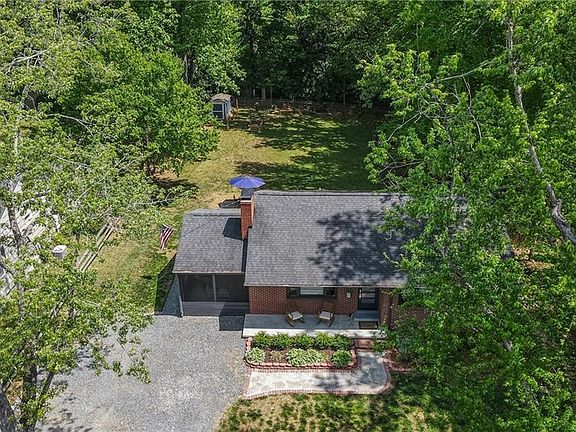 5th image of 435 Burkewood Dr
