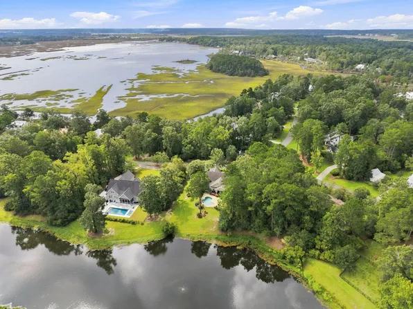 4142 Ten Shillings Way, Ravenel, SC 29470