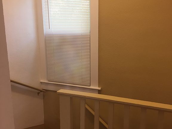 4th image of 609 E Livingston St