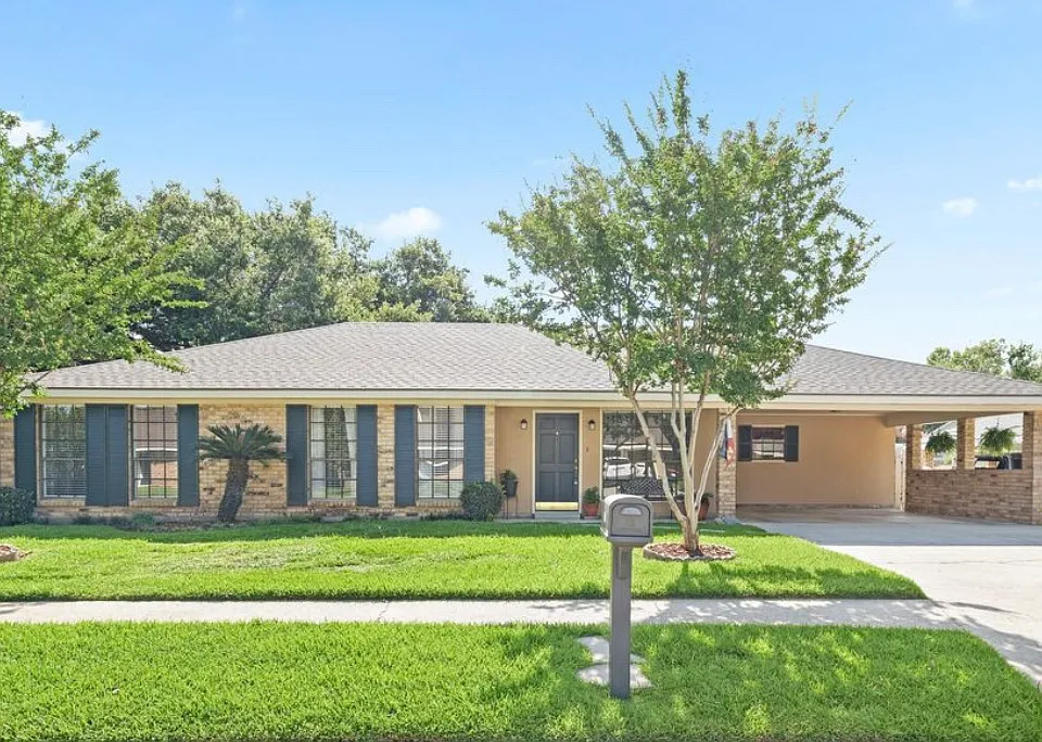321 Orgeron Dr