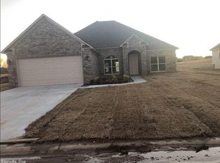 34 River Cliff Dr, Mayflower, AR 72106